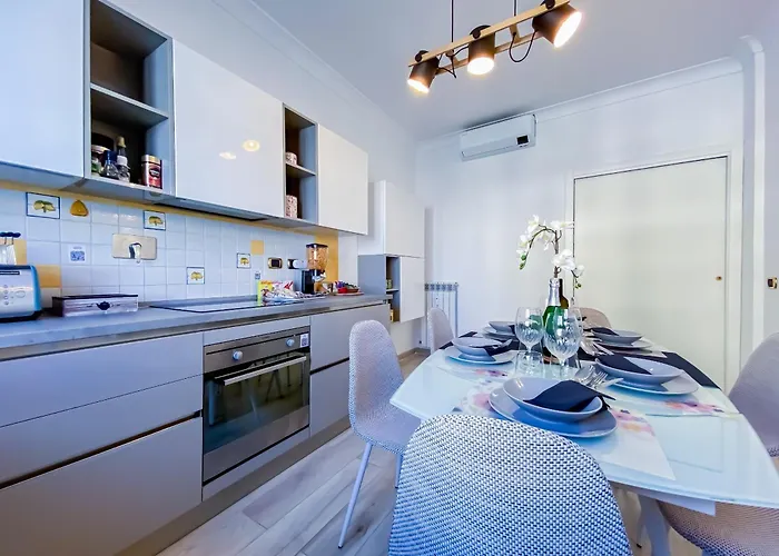 Piramide Luxury Colosseum Appartement *